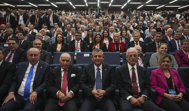 CHP 22. Olağanüstü Kurultayı çalışmalarına başladı