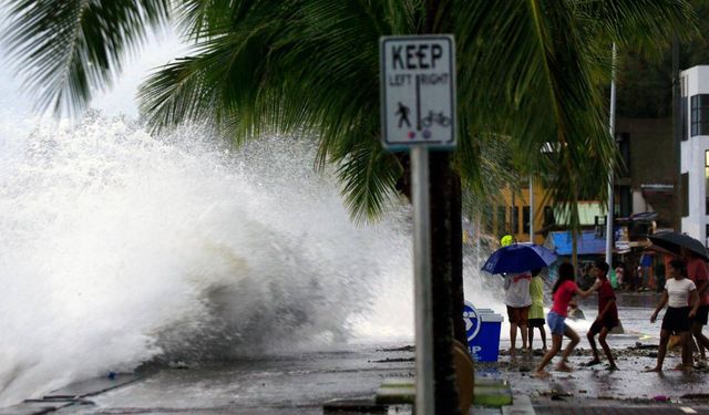 Filipinler'de Kalmaegi Tayfunu'nda ölenlerin sayısı 204'e yükseldi