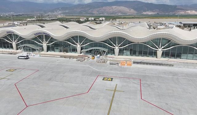 Hatay Havalimanı’nda uçuşlar yeniden başladı