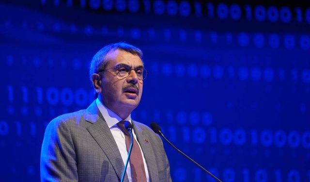 Bakan Yusuf Tekin, Gaziantep'te İlçe Milli Eğitim Müdürleri Toplantısı'nda konuştu