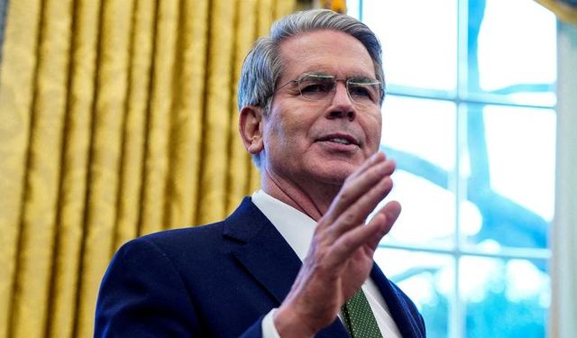 ABD Hazine Bakanı, Çin'in kritik minerallerin ihracatını durdurma tehdidiyle hata yaptığını söyledi