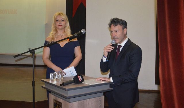 Çanakkale Savaşları'na katılan askerlerin yakınları Gelibolu'da buluştu