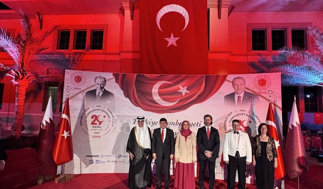 Katar'da, Türkiye Cumhuriyeti'nin 102'nci yılı dolayısıyla resepsiyon düzenlendi
