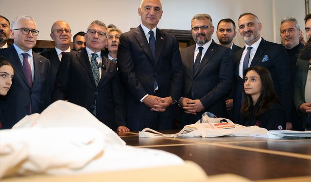 Bakan Ersoy, Sivas'ta kütüphane açılışında konuştu