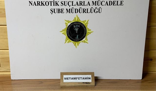 Samsun'da bir otomobilin yakıt deposunda uyuşturucu ele geçirildi