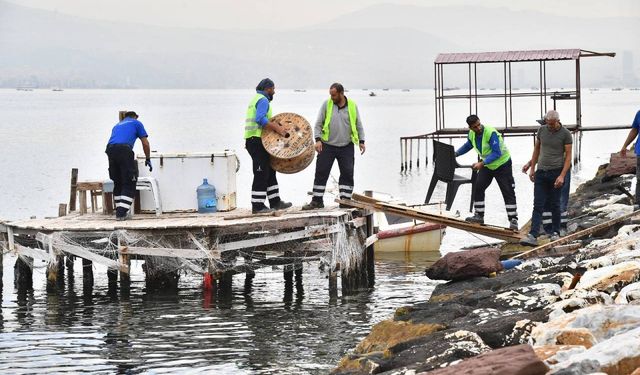 KDK'dan İzmir'deki kaçak iskelelerin yıkılması kararı