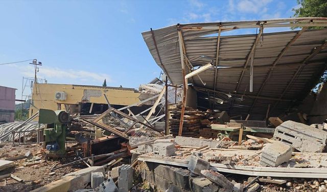 İzmir'de evde patlama: 1 yaralı