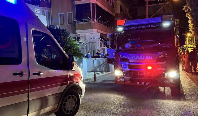 Antalya'da evde çıkan yangında 1 kişi vefat etti