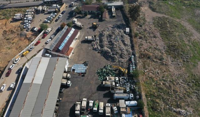 İzmir’de kentsel dönüşüm isyanı: Projeye çöp döküyorlar