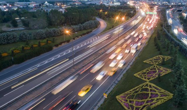 Dev projelerle Türkiye'nin ulaşım ağı genişliyor