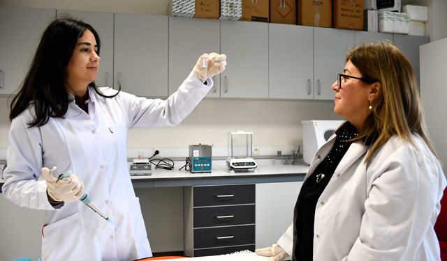 Bilecik'te yetiştirilen nardan parfüm ve kolonya üretildi