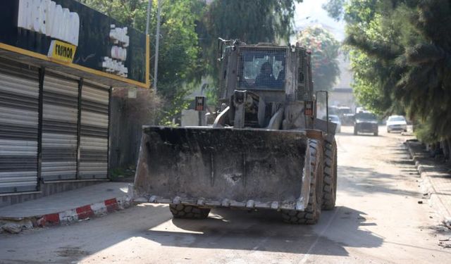 İsrail Batı Şeria'da yüzlerce dönüm araziyi işgal etti