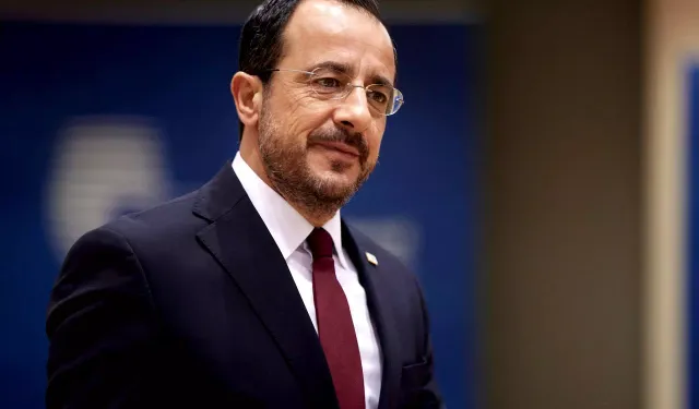 Rum lider Türkleri katledenleri kahraman ilan etti