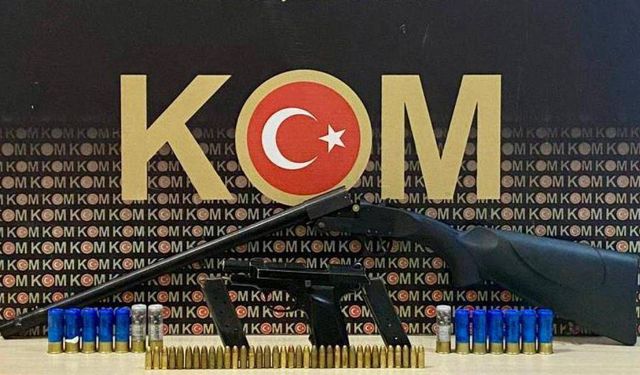 Kars'ta yasa dışı silah ticaretine operasyon: 10 gözaltı
