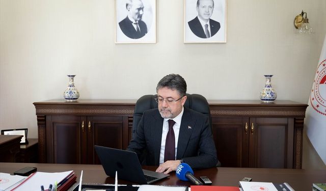 Bakan İbrahim Yumaklı, AA'nın 'Yılın Kareleri' oylamasına katıldı