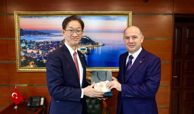 Japonya'nın Ankara Büyükelçisi, Giresun'da ziyaretlerde bulundu