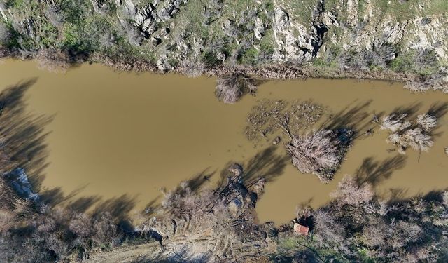 Kırklareli'nde kuruyan Teke Deresi yağışlarla yeniden akmaya başladı