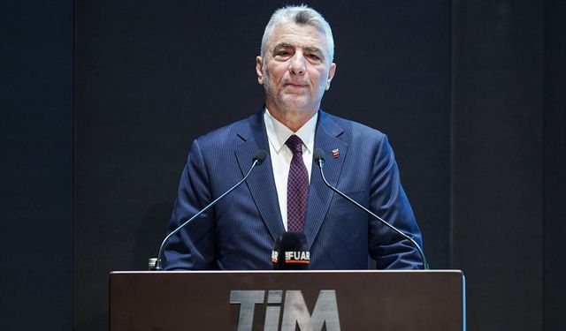 Bakan Bolat, Dönüşen Dünyada İhracat Zirvesi'nin açılışında konuştu