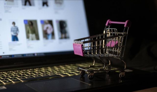 Çevrim içi satış yapan işletmecilere yol haritası niteliğinde rehber