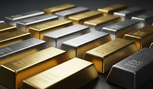 Altın ve gümüş çakıldı!