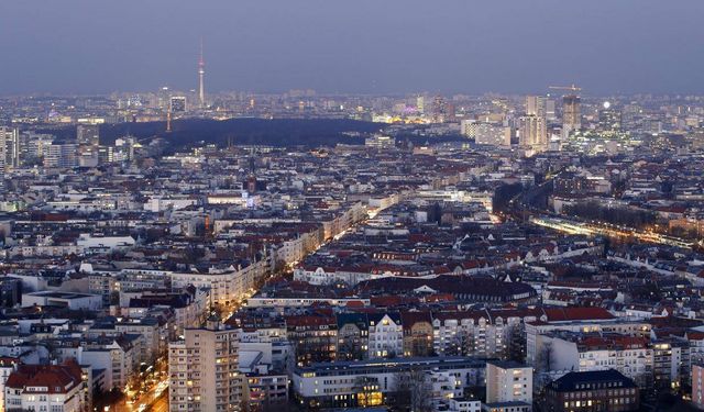 Almanya'nın nüfusu geçen yıl 2020'den beri ilk kez geriledi