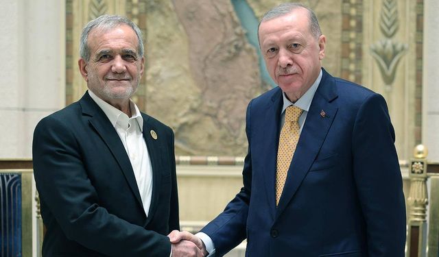 Cumhurbaşkanı Erdoğan, İran Cumhurbaşkanı ile telefonda görüştü