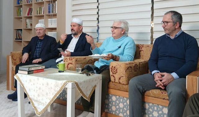 İstanbul’un ‘Sessiz Öğretmeni’ gençlerle buluştu