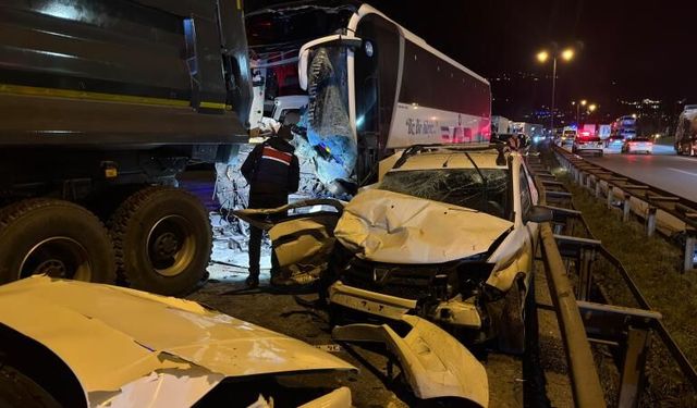 Anadolu Otoyolu'nda zincirleme kaza