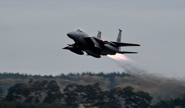 ABD Suriye'de DEAŞ hedeflerini bombaladı