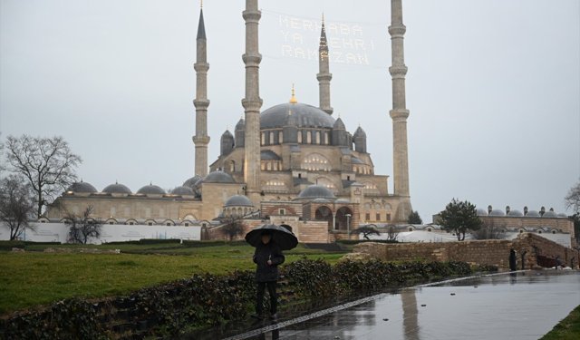 Edirne ve Kırklareli'nde sağanak etkili oluyor