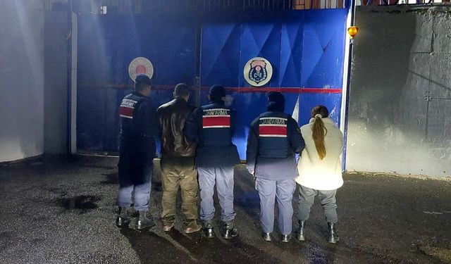 Nevşehir'de uyuşturucu operasyonunda yakalanan 2 zanlı tutuklandı