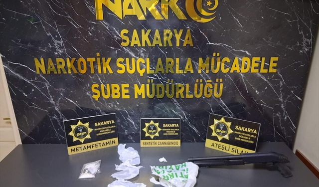 Sakarya'da uyuşturucu operasyonlarında yakalanan 4 zanlı tutuklandı