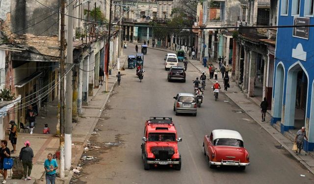 Küba'da yakıt krizi: Oteller kapanmaya başladı