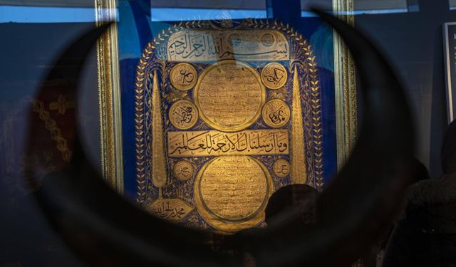 Erzurum'da Kutsal Emanetler ve Vakıf Eserleri Sergisi açıldı