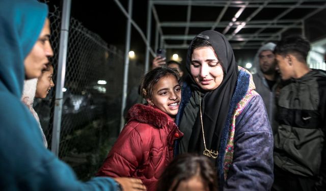 Katil İsrail Refah Sınır Kapısı'nda yıldırma politikası uyguluyor