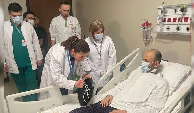 Kalp nakli bekleyen hasta yapay kalple hayata tutundu