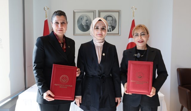 Bakan Göktaş, BM Kadının Statüsü Komisyonunun 70'inci oturumu kapsamında yan etkinliklere katıldı