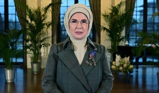 Emine Erdoğan'dan Rami Çocuk ve Sanat Bienali'ne ilişkin paylaşım