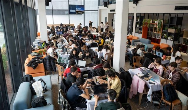 Türkiye imzalı uzay hackathonu dünyaya yayılacak