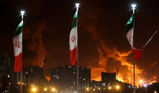 İsrail: Talimat gelene kadar İran'ı vuracağız