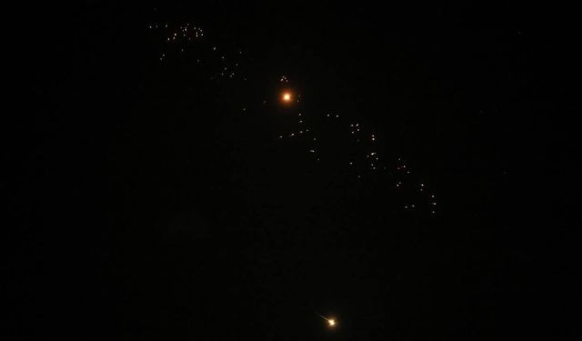 İran'ın başkenti Tahran’da elektrikler kesildi