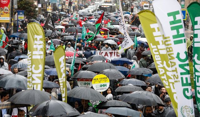 İstanbul’da binler işgalci İsrail ve ABD saldırılarına karşı yürüdü