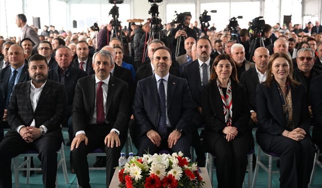 Sanayi ve Teknoloji Bakanı Mehmet Fatih Kacır, Edirne'de Atatürk OSB Temel Atma Töreni'nde konuştu: