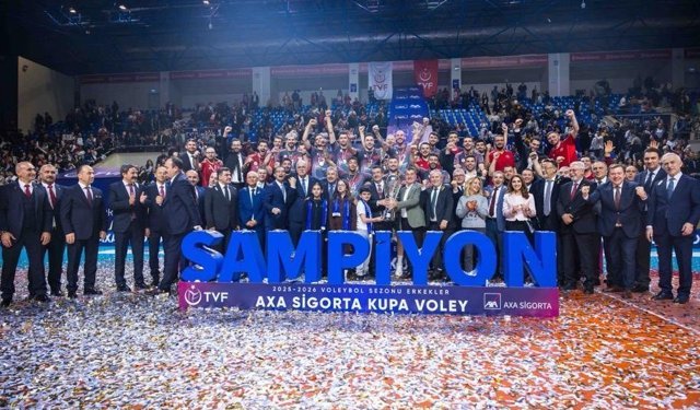 Ziraat Bankkart’tan çifte başarı: 16 yıl sonra Kupa Voley şampiyonu