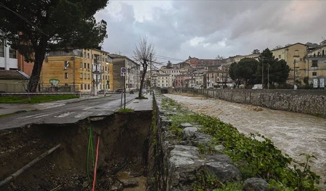 İtalya'da şiddetli yağışlar sel ve taşkınlara yol açtı
