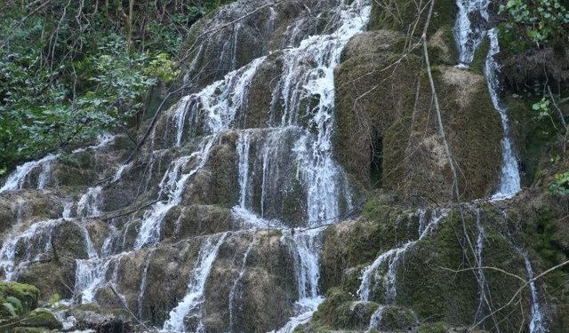 Kastamonu'da şelalelerin debisi yükseldi