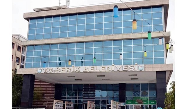 Serik Belediye Başkanı Kumbul CHP'den istifa etti