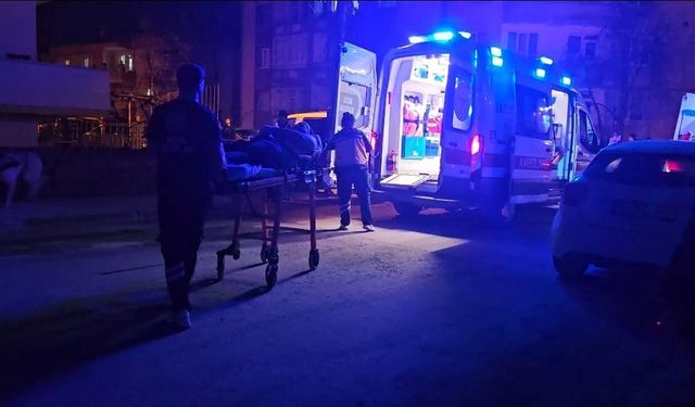 Çorum'da benzin ve sigara evi yaktı