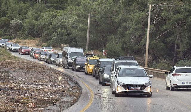 Bodrum'da içme suyu isale hattı patladı