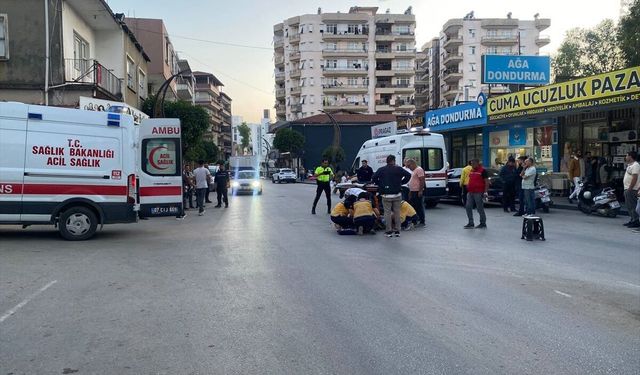 Antalya'da 2 motosiklet çarpıştı, 3 kişi yaralandı